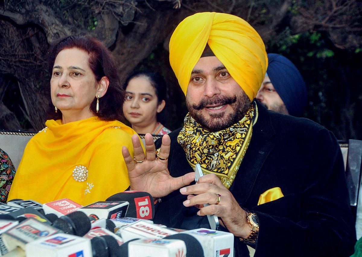 Navjot Kaur Sidhu suspended from Congress after row over 'Rs 500 crore ...