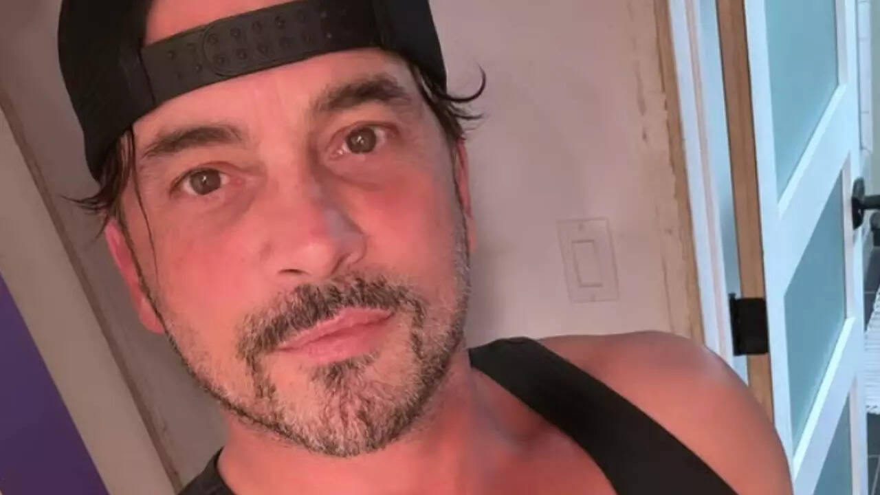 Skeet Ulrich reveals original 'Scream' trilogy plot 'Billy Loomis was