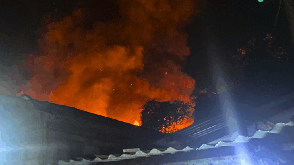 Cebu City: 27 families displaced after fire hits Duljo Fatima