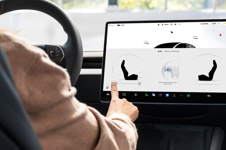Tesla’s biggest weakness? Someone finally fixed it—with real buttons ...