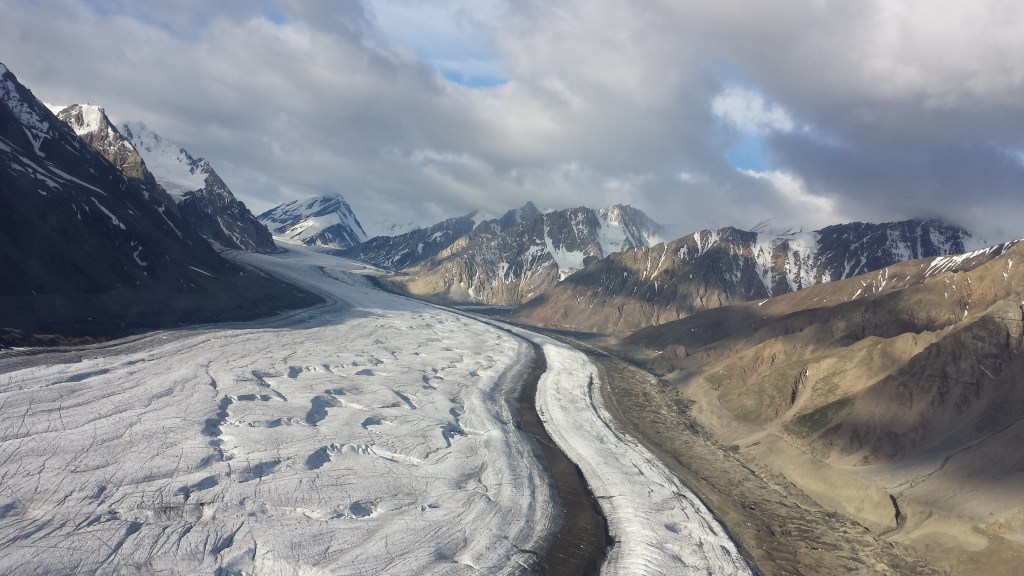 AA1RRgpq 7.0-magnitude earthquake strikes in remote area near Alaska-Canada border