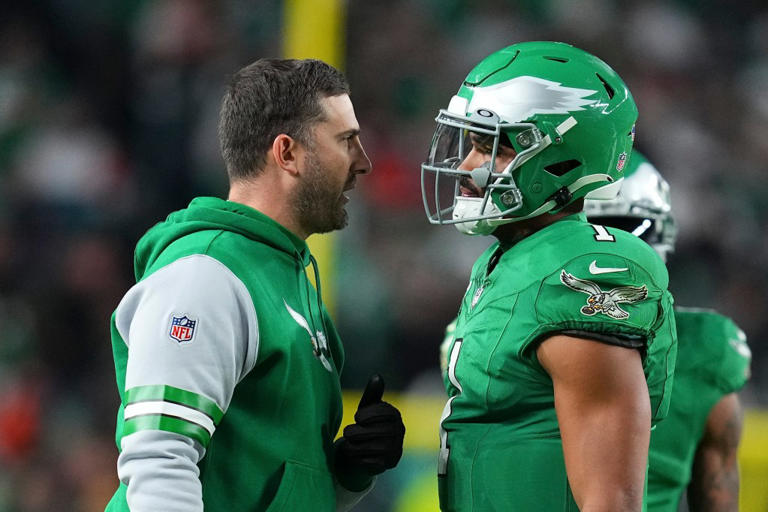 Informe: Los Eagles hacen un cambio significativo antes de enfrentar a los Chargers