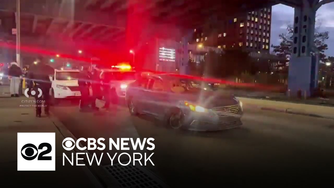 2 officers injured trying to stop suspected stolen car in the Bronx