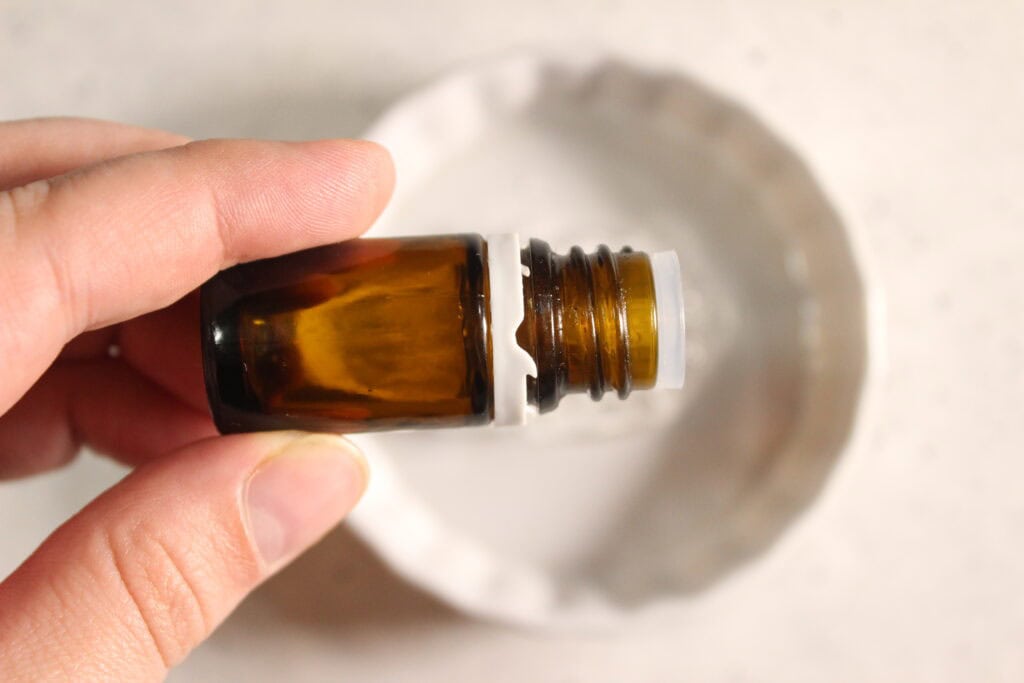 AA1RRnQj DIY detangler hair spray