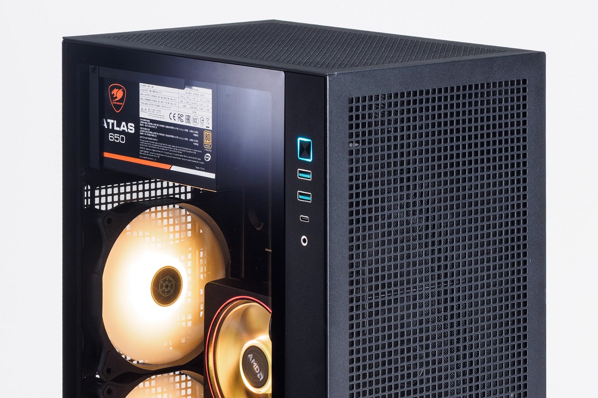 置き場所に困らないRTX 5060 Ti＆Ryzenの縦長ゲーミングPCはWQHDでも