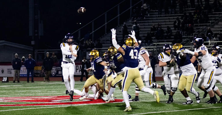 Central Catholic comes up empty-handed again in 6A state championship