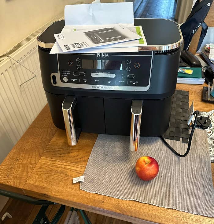 AA1RRucf Parents are sharing the "weirdest" gifts on their kids' Christmas wishlists, and they range from wholesome to "what in the holly jolly hell"