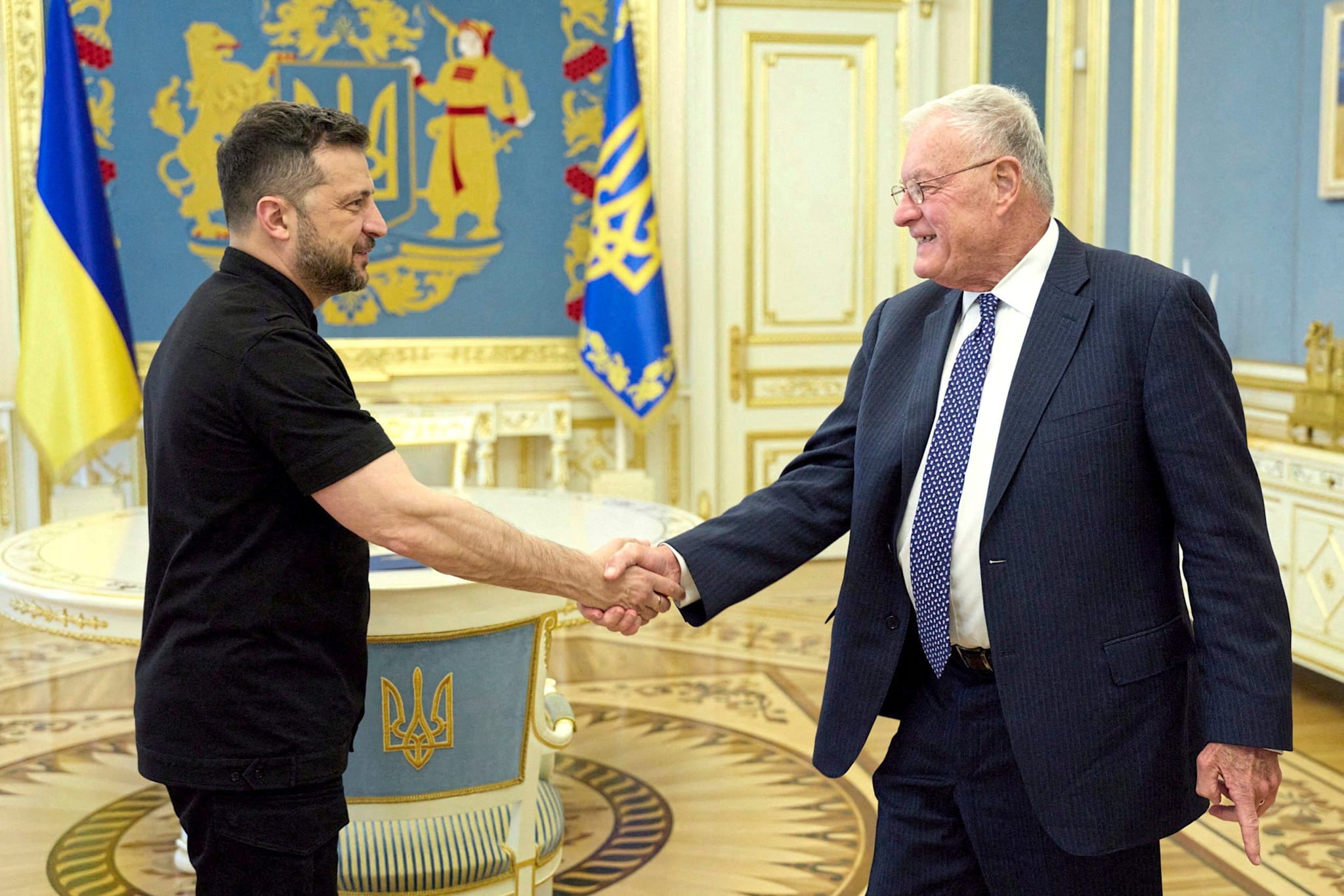 Selenskyj bei einem Treffen mit Kellogg im August