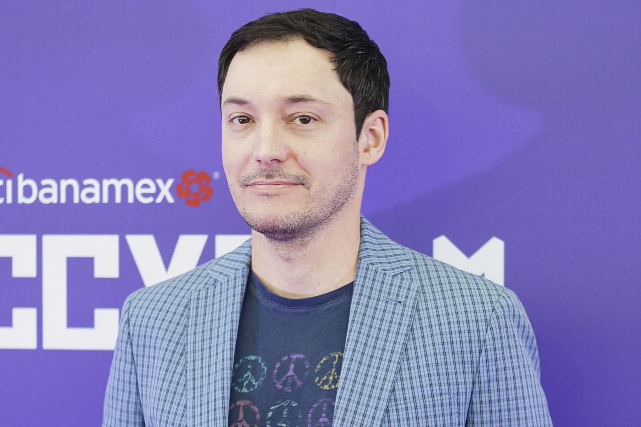 Wes Ball poses during the CCXP Mexico 2024 at Expo Citibanamex