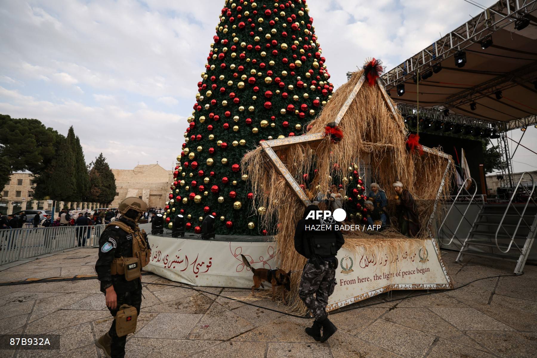 Pictorial: Bethlehem lights Christmas tree first time since Gaza war