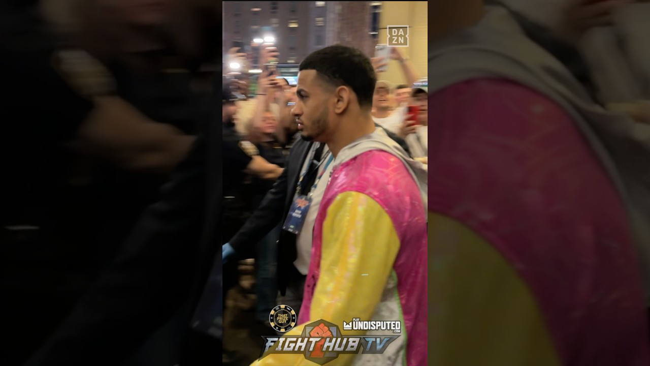 Rolly Romero epic ringwalk; mobbed by fans!