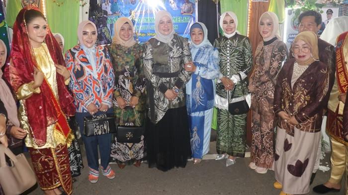 HSS Expo UMKM 2025, Kembangkan Ekonomi Daerah dengan Pengusaha Muda dan Dekranasda