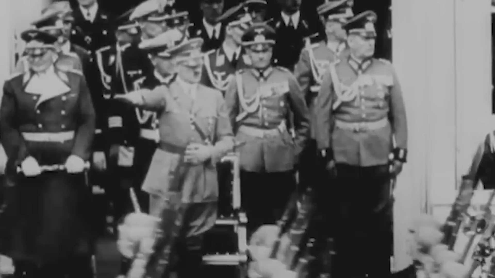 US airmen hide in haystacks as Nazi patrols hunt them after B17 shot ...