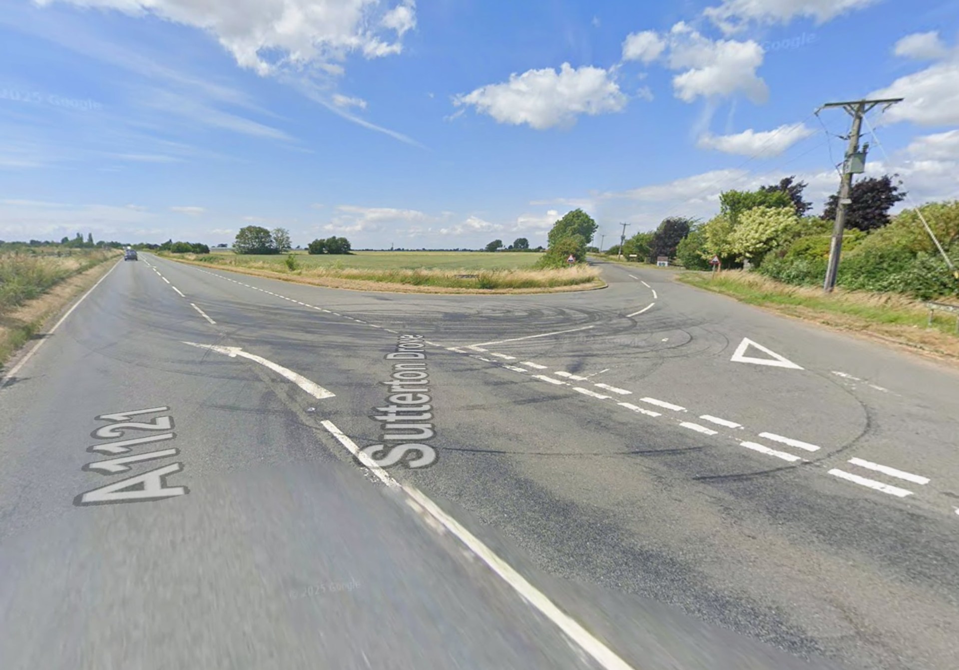 Man and woman die in serious three-car smash