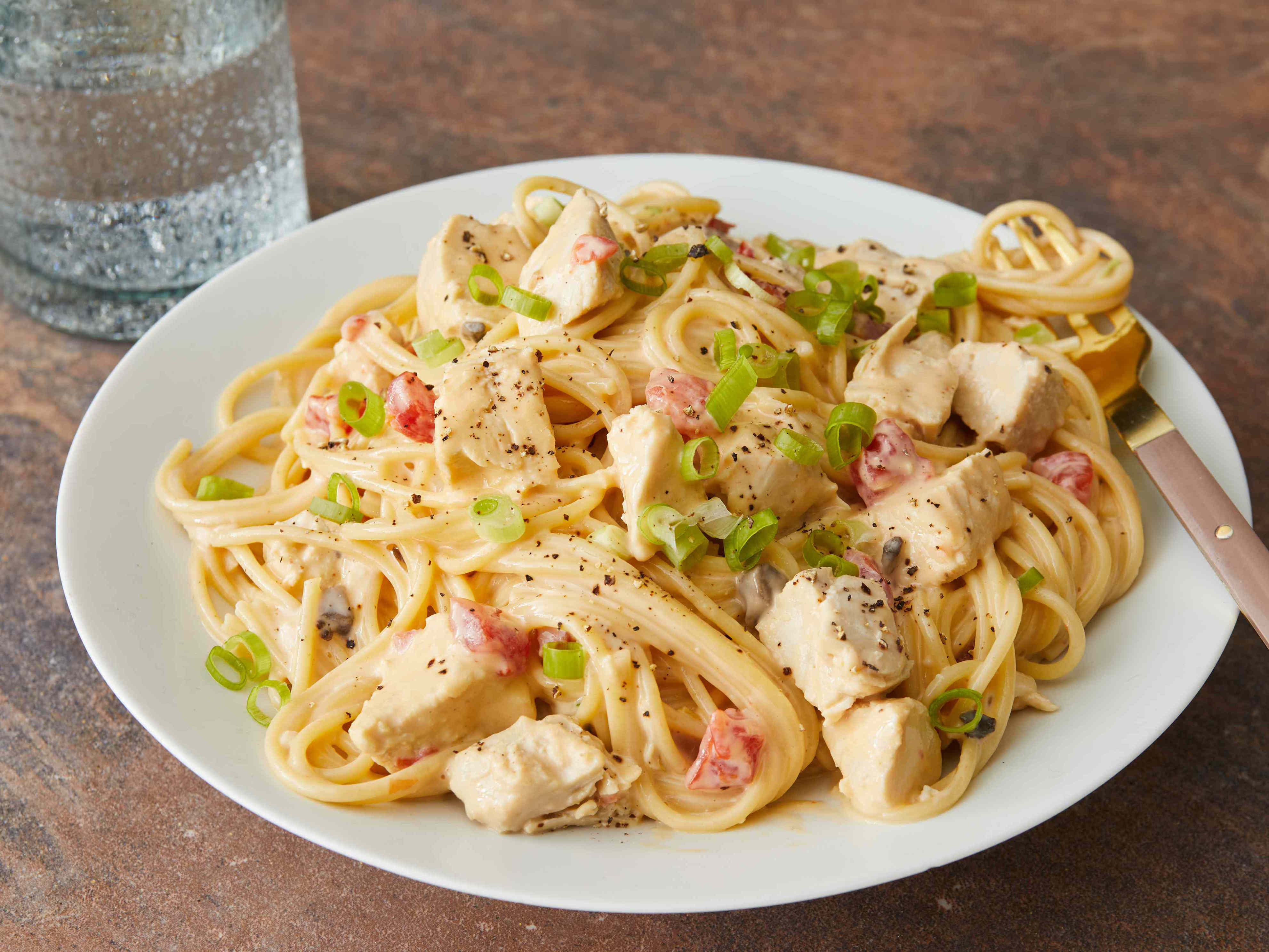 15 easy dinners that start with a $1 box of spaghetti