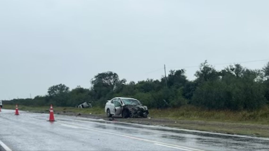 Dos muertos y varios heridos por un choque frontal entre dos autos en ...