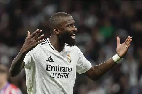 تقارير: توتنهام يرغب في ضم روديجر من ريال مدريد