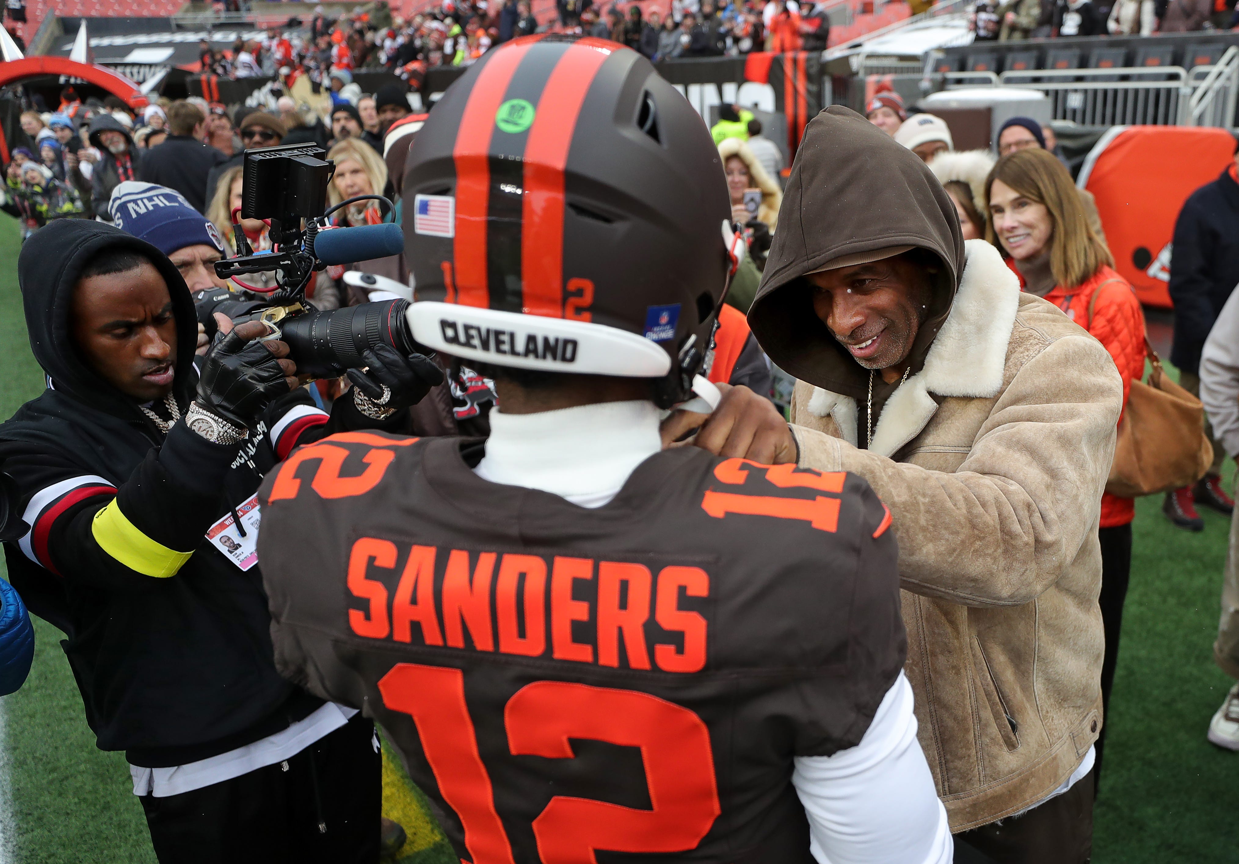 Browns QB Shedeur Sanders nabs Pepsi Rookie of the Week honors