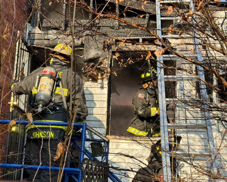DCFD: 2 displaced in Northeast DC house fire