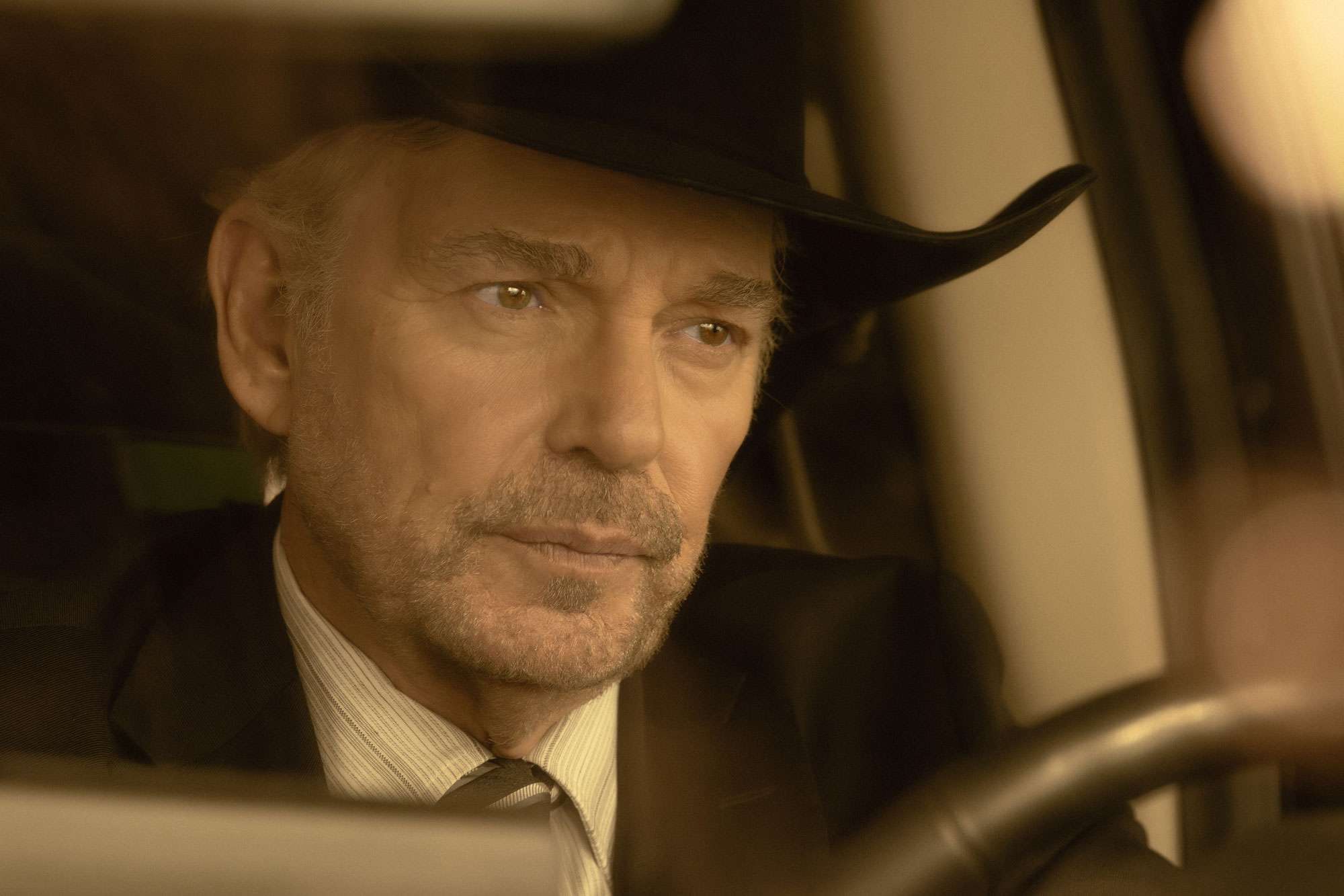 Landman”: Billy Bob Thornton finally reveals the dark truth of his  character's abusive childhood in heartbreaking scene