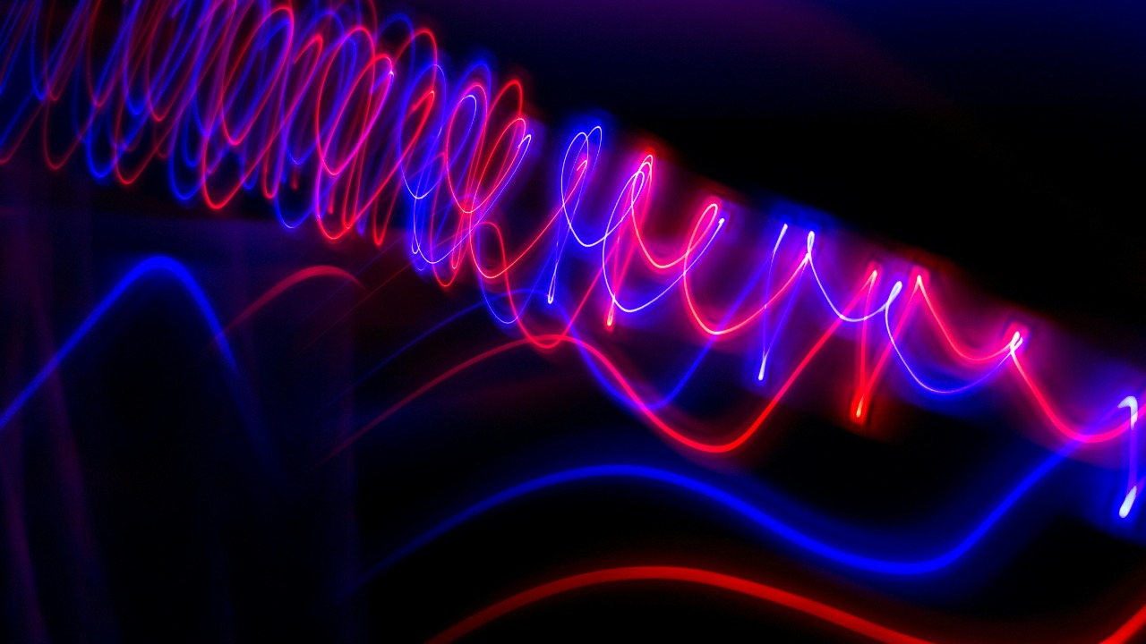 Is it really possible to teleport information with quantum entanglement?