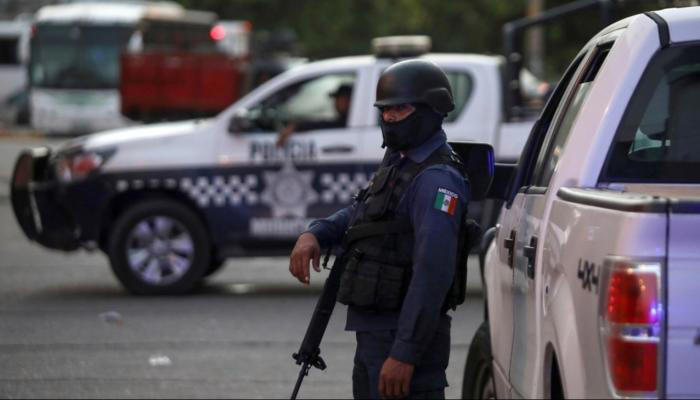 5 قتلى بينهم 3 شرطيين في انفجار سيارة مفخخة بالمكسيك