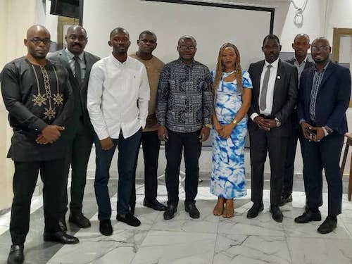 Les Jeunes Leaders des Mouvements des Partis Politiques saluent l’initiative de l’organisation du Dialogue avec le Président Brice Clotaire Oligui Nguema