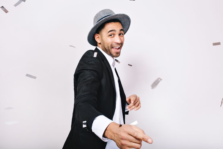 Ingin tahu peruntunganmu? 7 Ramalan Energi Weton Pekan Ini