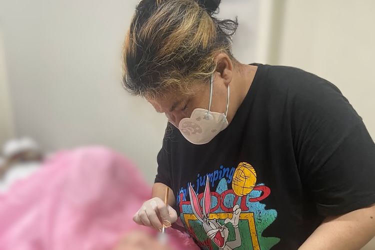 Di Balik Rias Jenazah: Menutup Luka, Menghadirkan Wajah Terakhir yang Mulia