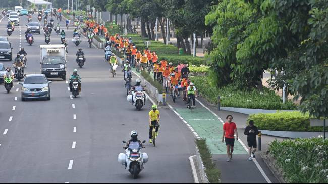 Aksi Gowes Indonesia-Eropa: Seruan Akhiri Kekerasan Digital Perempuan dan Anak