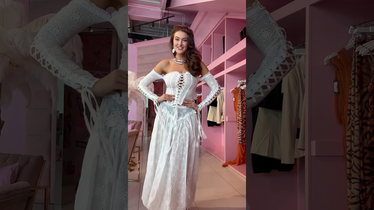 Outfit # 2! What do you think? #youtubeshorts #rachelpizzolato #model # ...