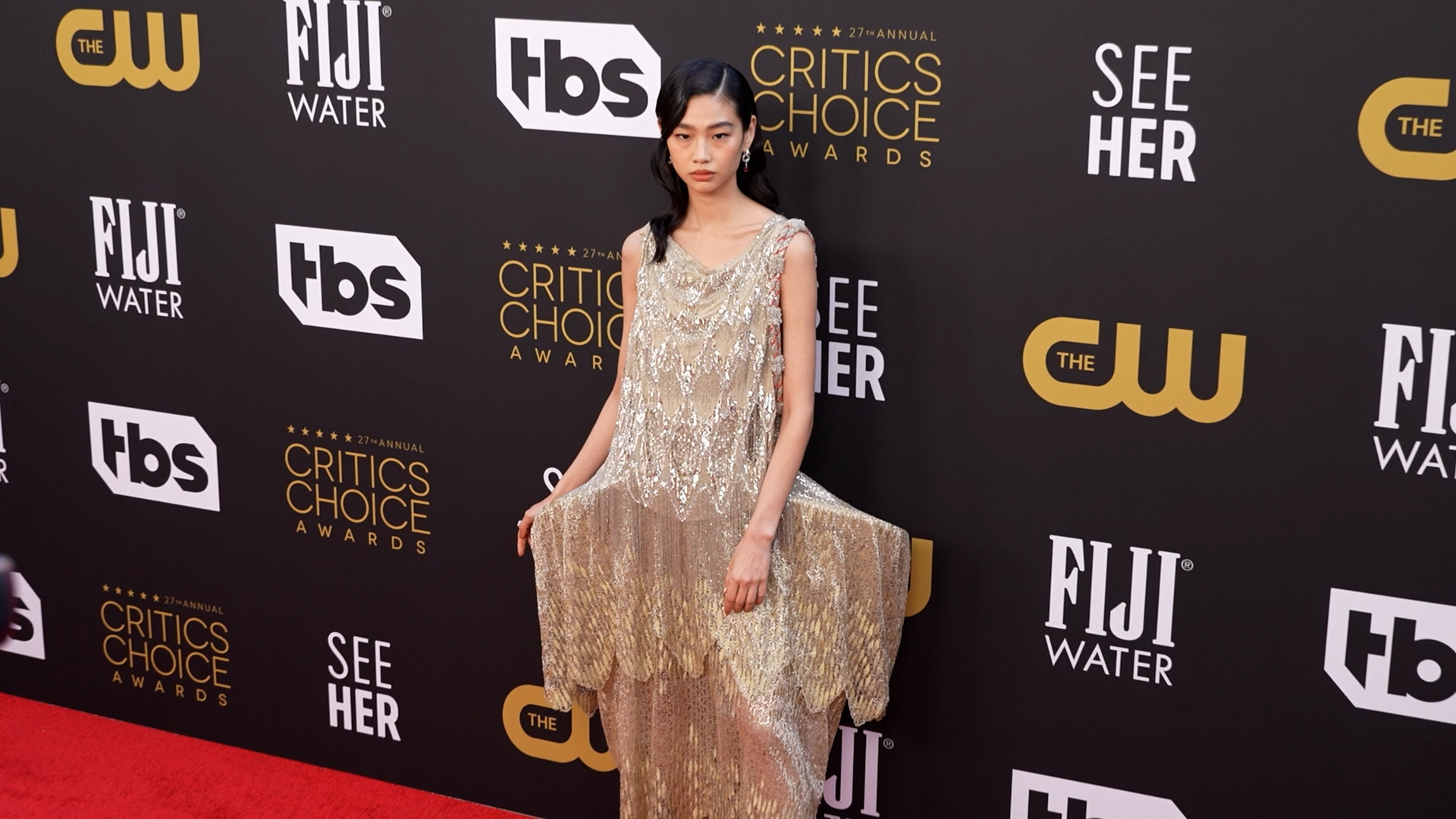 Why wide hips are dominating the runway again