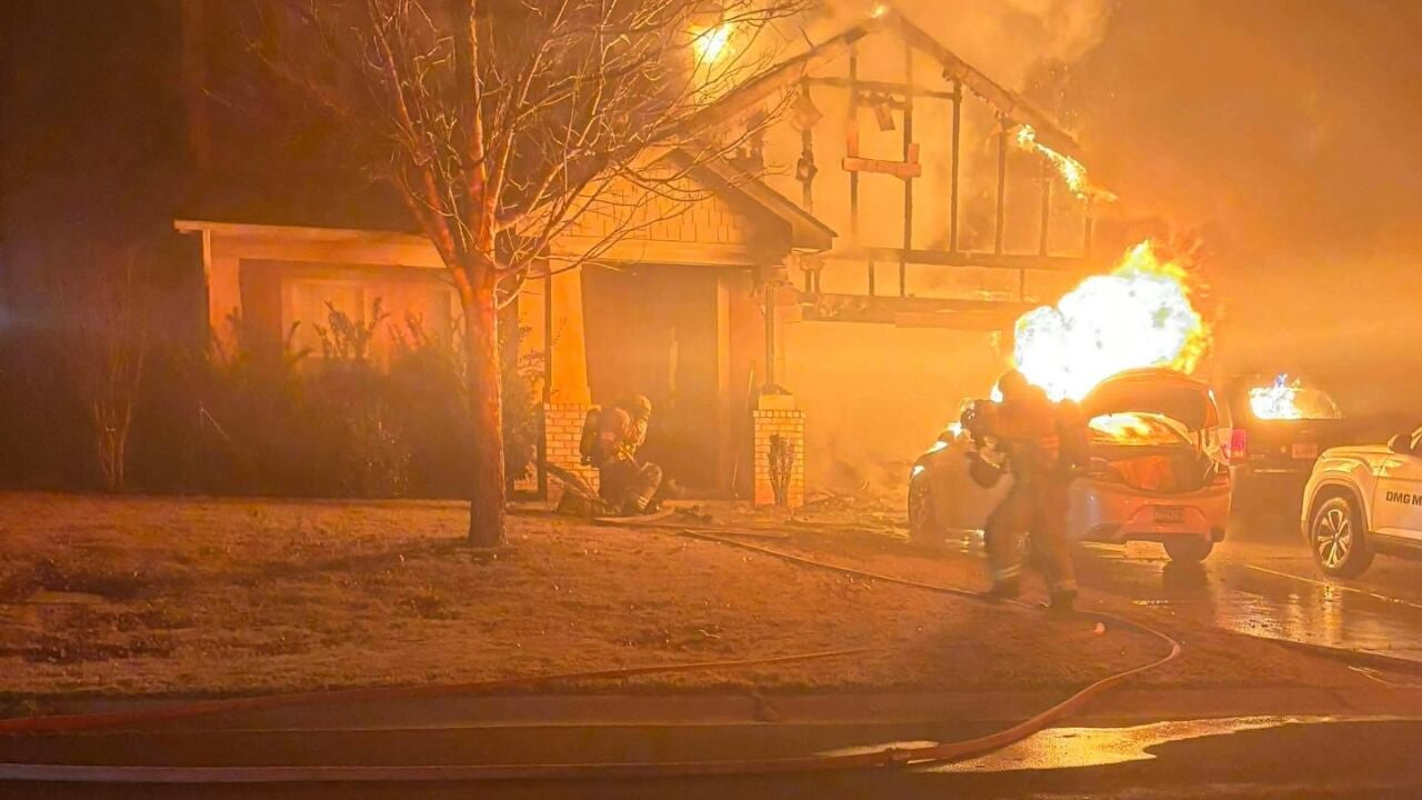 Car fire spreads to garage, attic in Lake Wylie home