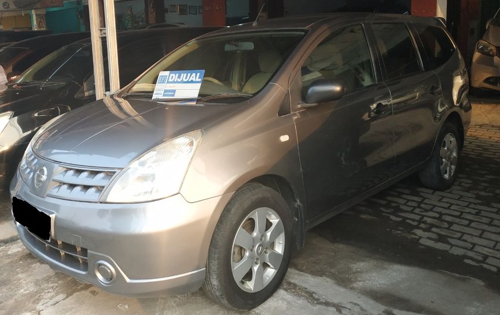 Harga Nissan Grand Livina 2012 Bekas Semakin Terjangkau