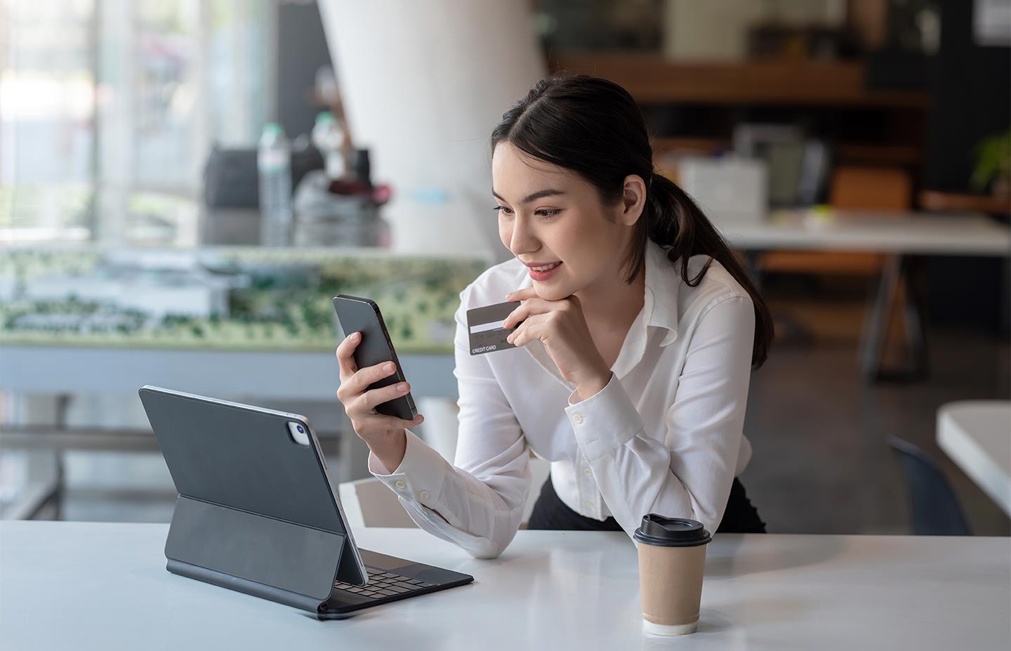 Tối ưu quản trị với thẻ doanh nghiệp Sacombank