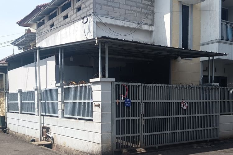 Aktivitas truk WO di Cipayung membuat warga kesal