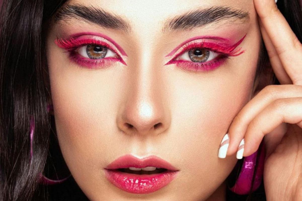 7 Prediksi Tren Kecantikan 2026, Mulai dari Eyeshadow hingga Nail Art