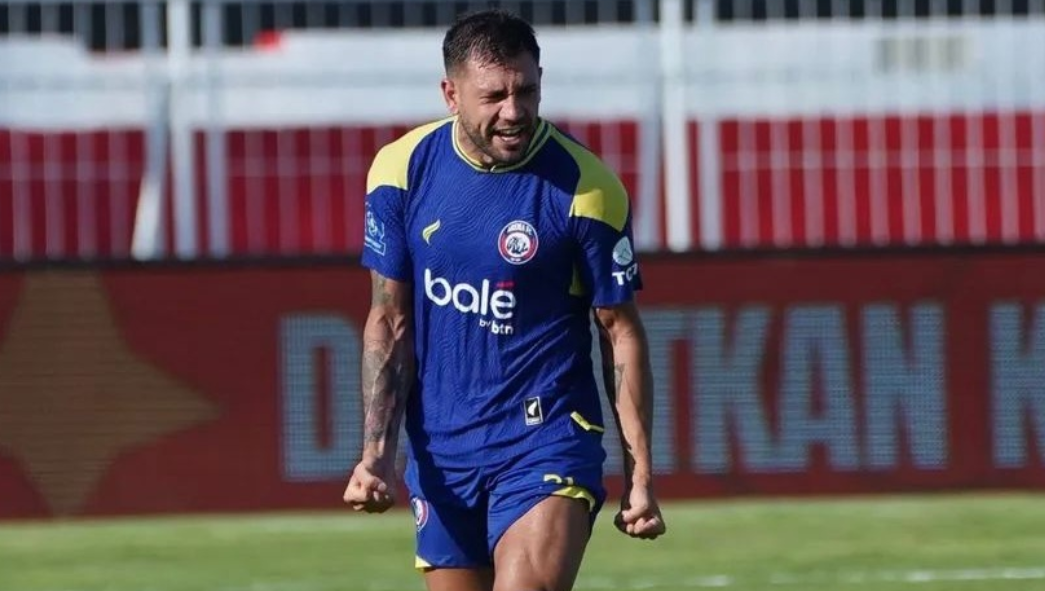 Pemain Argentina Janjikan Performa Lebih Baik untuk Arema FC Usai Dihujani Kritik Suporter