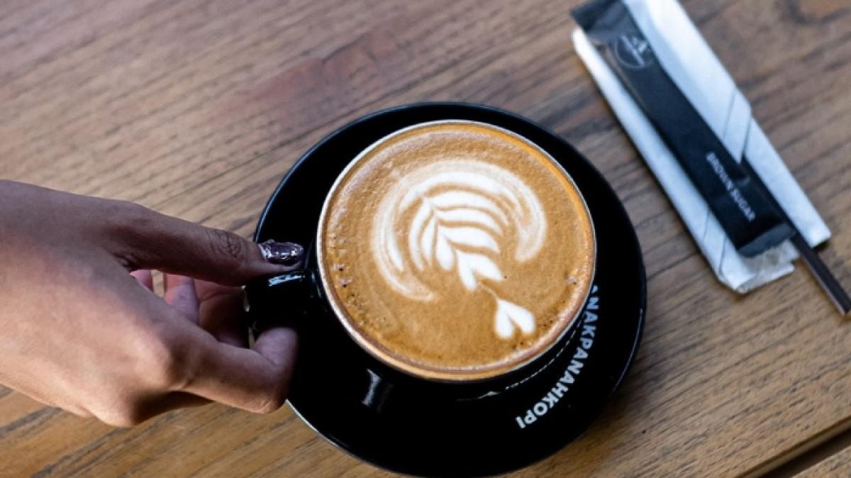 7 Kafe 24 Jam di Semarang: Spot Nongkrong Hits untuk Bersama Sahabat