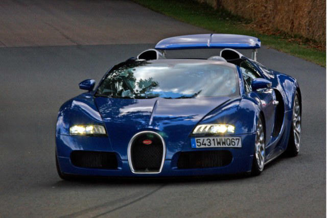 “Bugatti Veyron Grand Sport” by exfordy is licensed under CC BY 2.0