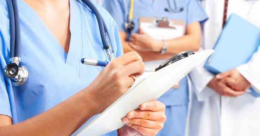 Peran Komunikasi dan Edukasi Perawat dalam Pengalaman Observasi Mahasiswa