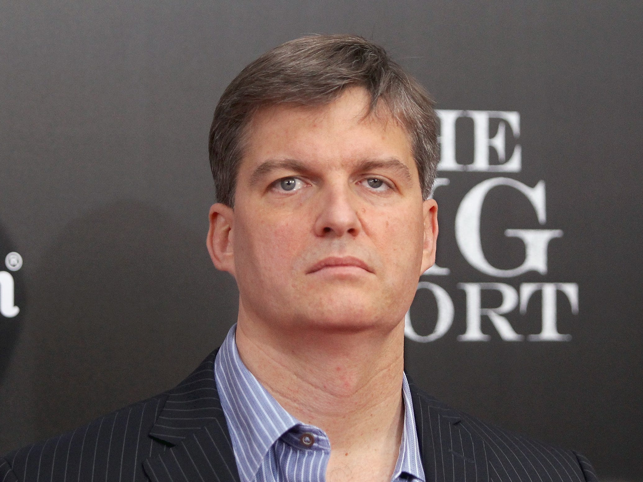 'Big Short' investor Michael Burry defends his calls for a stock market(00)