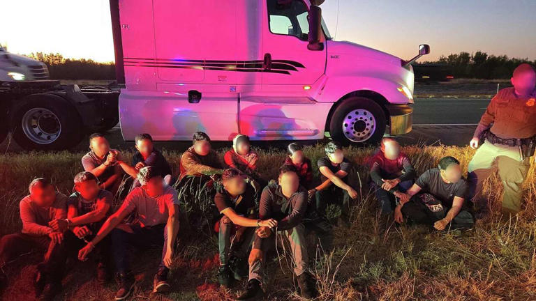 Human smuggling attempt in stolen vehicle stopped on Interstate 35