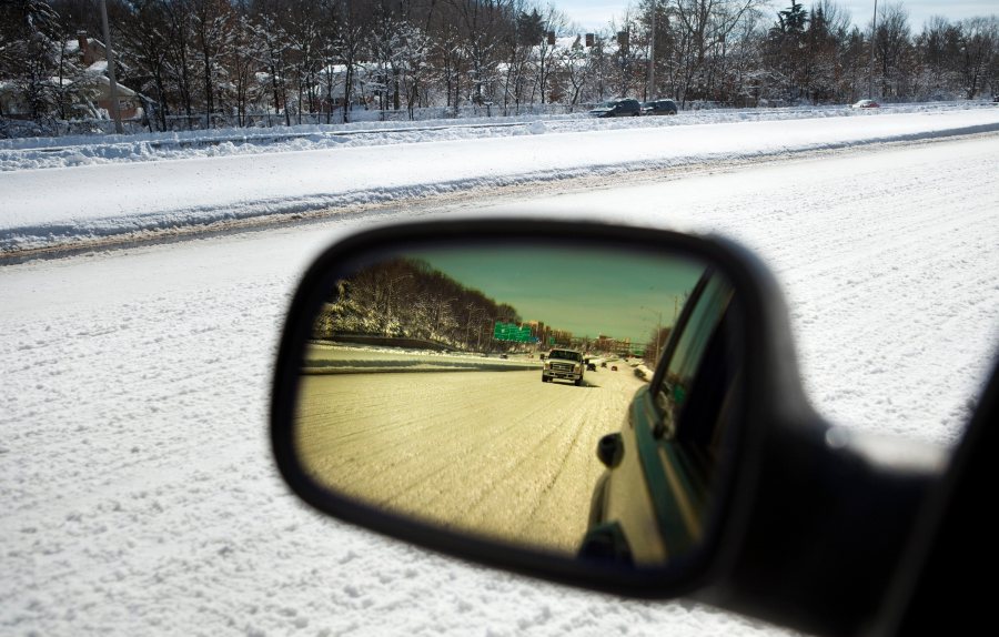 VDOT prioritizing major roads as ice creates hazardous driving conditions