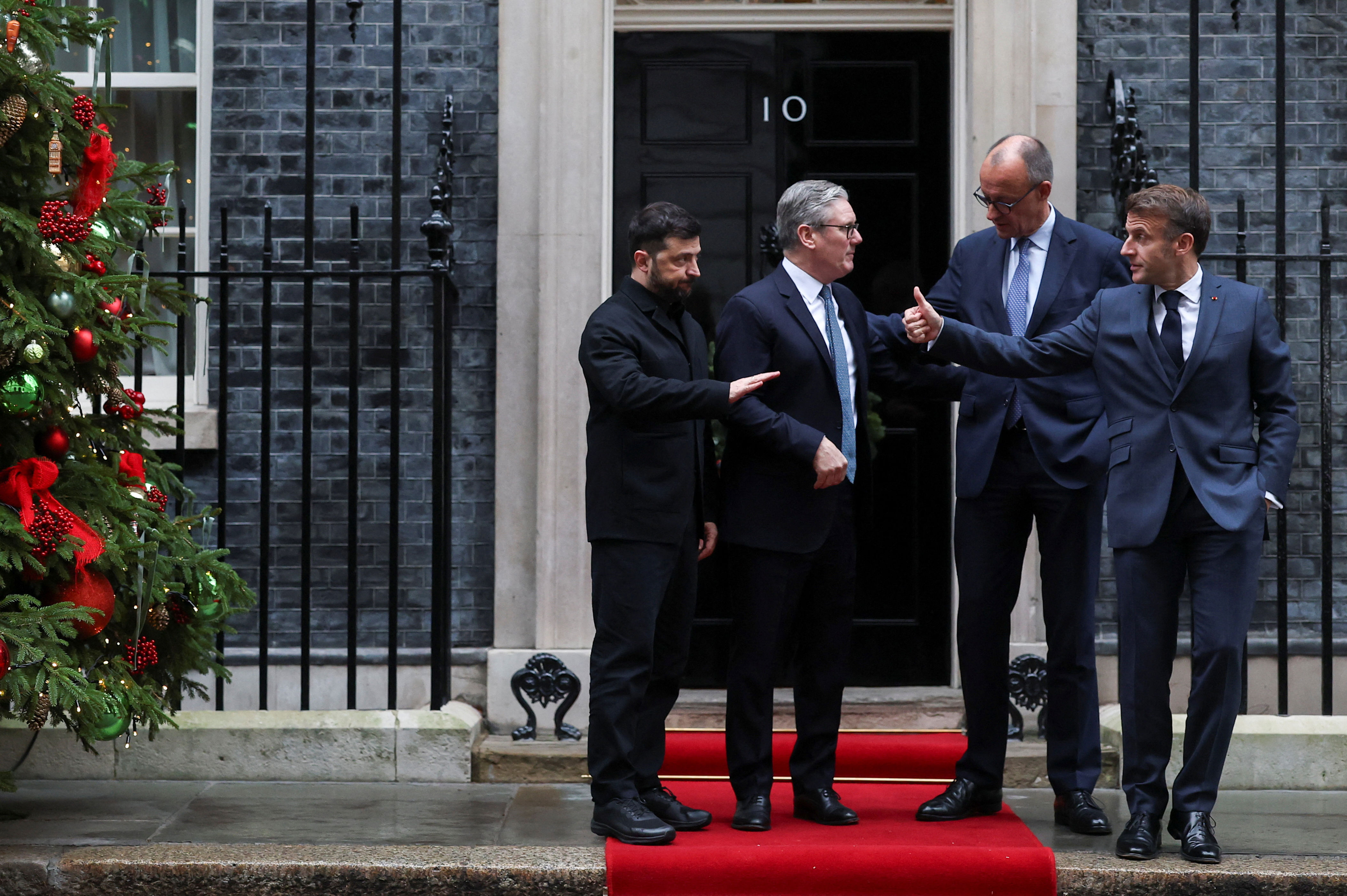 Ukraine: Zelenskyy meets European leaders in London
