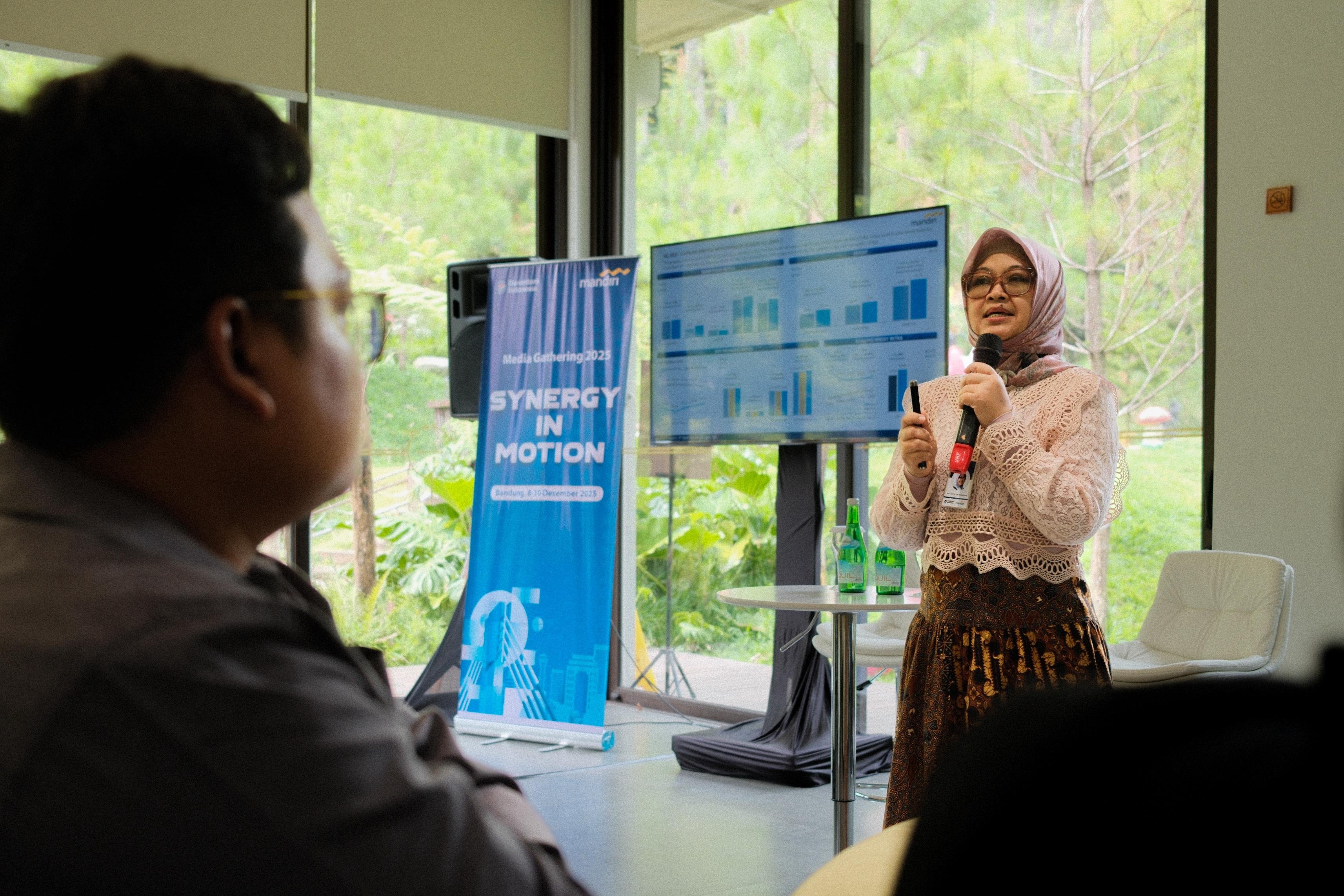 Bank Mandiri Salurkan Pinjaman untuk 16 Debitur MBG di Jawa Barat