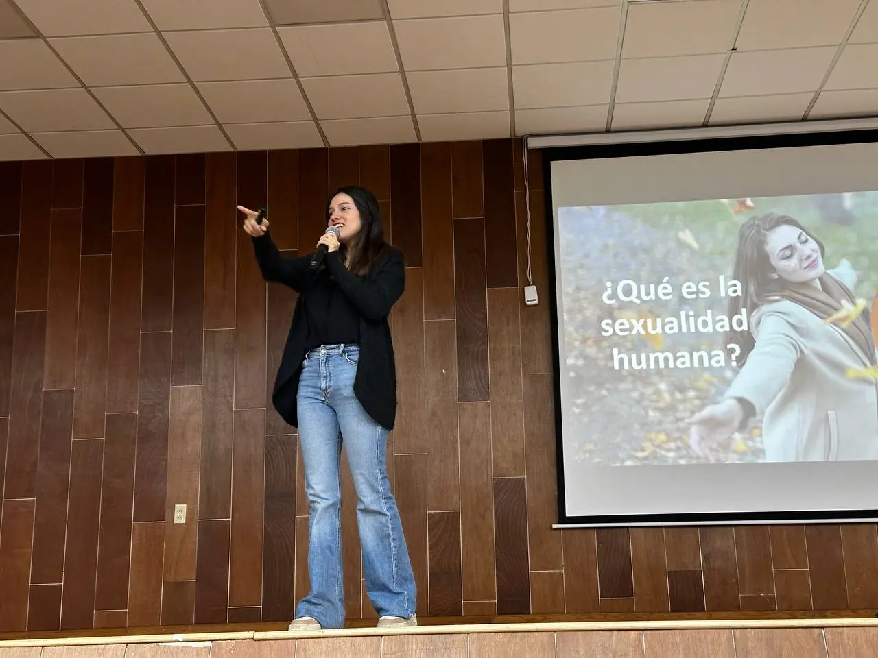 Capacitan a maestras de CENDI en detección de violencia
