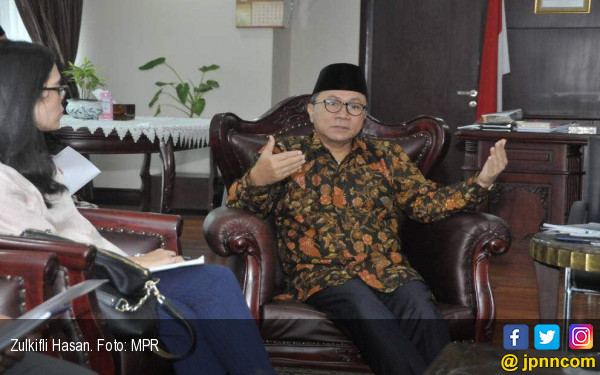 DPR Diminta Periksa Mantan Menteri, Termasuk Zulhas