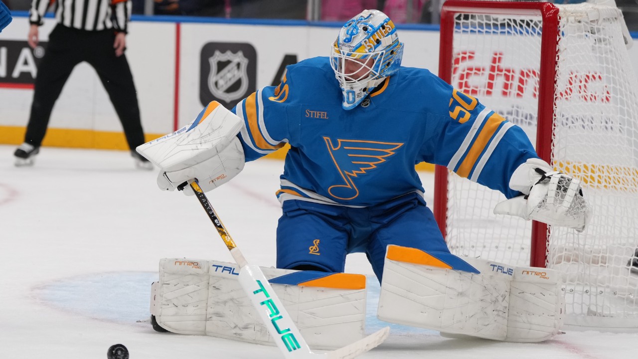 Blues coach can't locate backup goalie, forcing Binnington to remain in