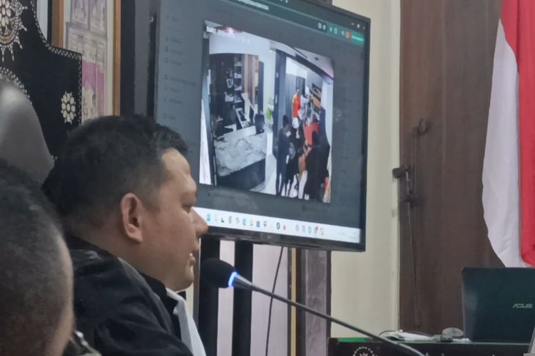 Terungkap di Persidangan, Aris Larang Tim Medis Periksa Jenazah Nurhadi